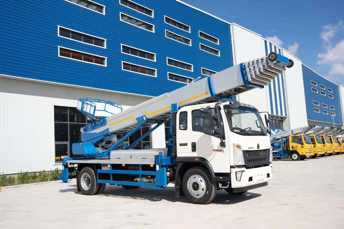 嵩县出租云梯车高空作业车 建筑垃圾搬运